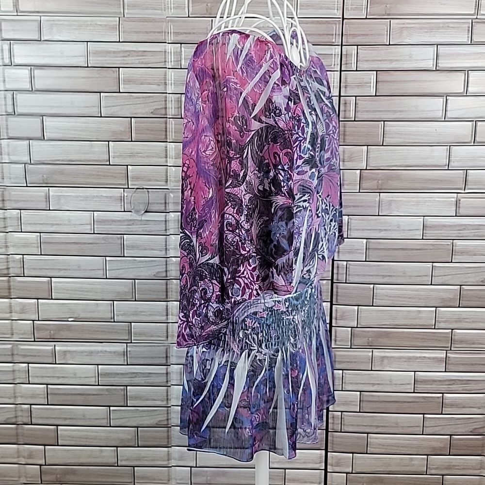 One World top  Size S - Picture 5 of 11